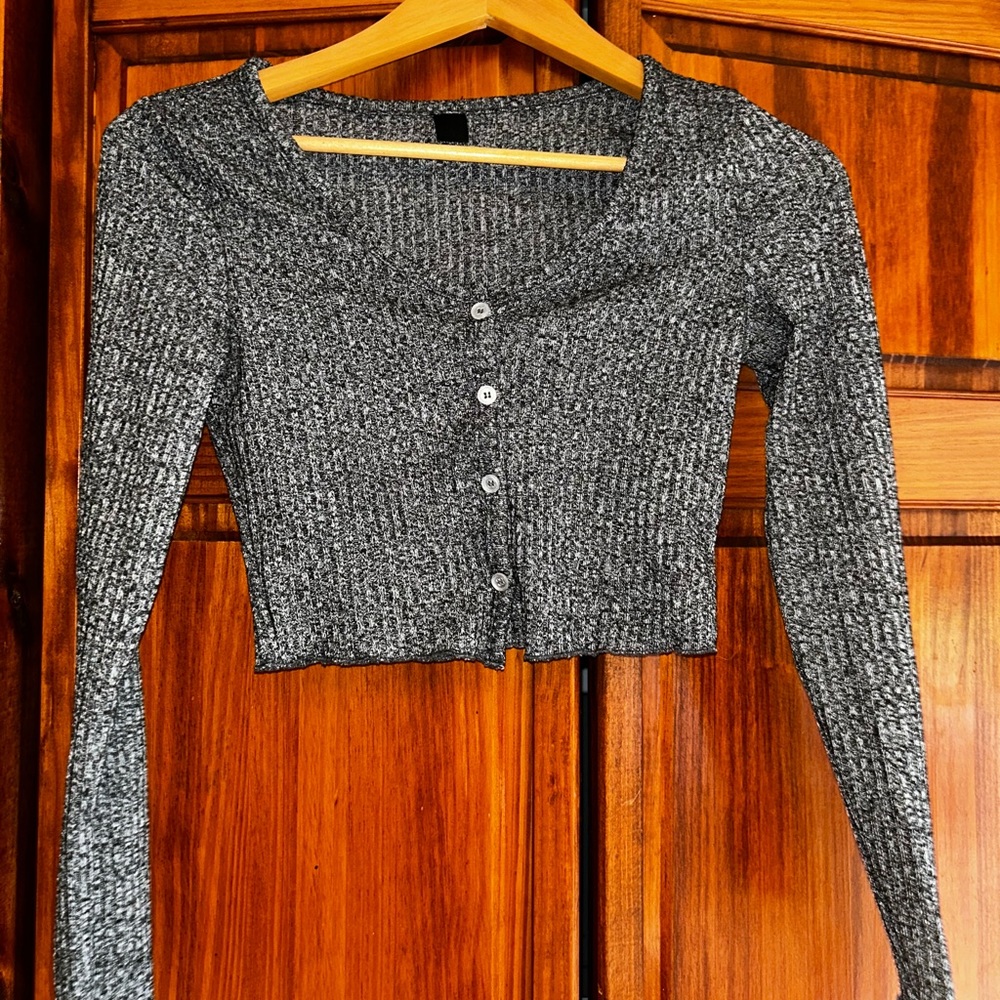 Long Sleeve Crop